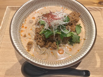 これ担々麺に見えるでしょ？(￣∇￣)🩷来週のお知らせ🩷