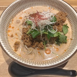 これ担々麺に見えるでしょ？(￣∇￣)🩷来週のお知らせ🩷
