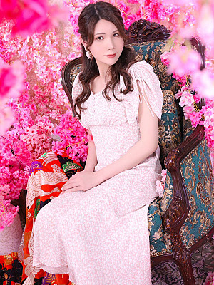 鮎川いずみ(25)