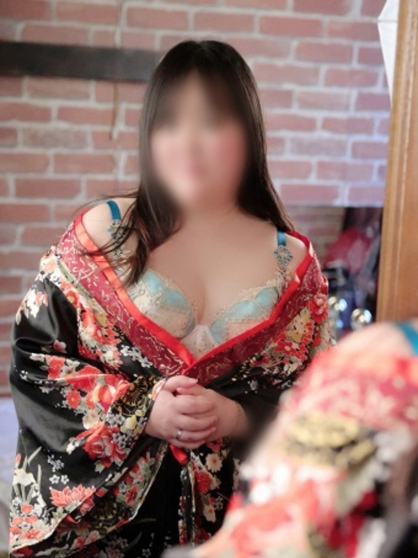 ももよ(28)