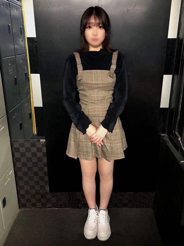 さや(20)