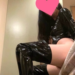 人間灰皿は最高😘🚬❤