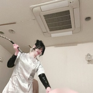 白衣✖️ボンテージ✖️ロングブーツでストレス分類💕