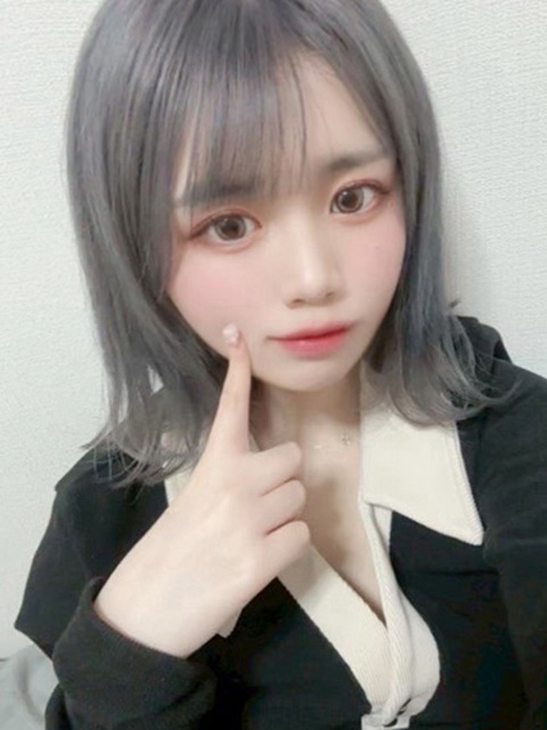 かなみ(19)