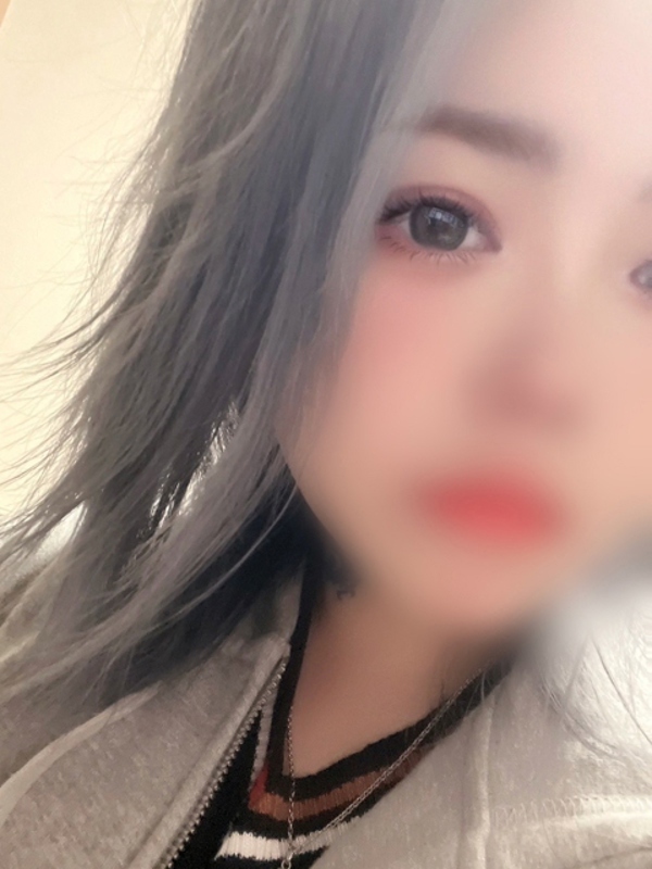 ひな(26)