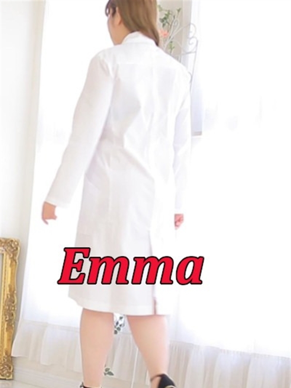 エマ先生(29)