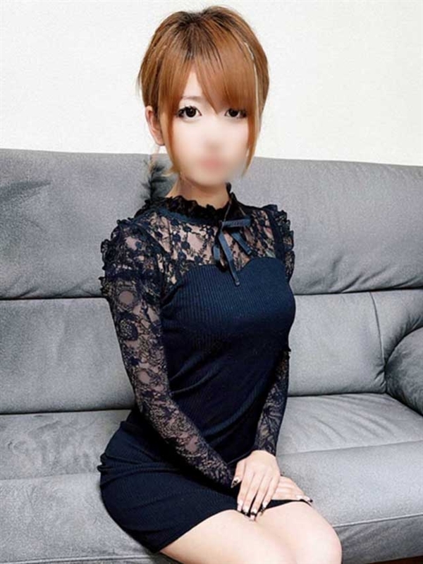 みう(18)