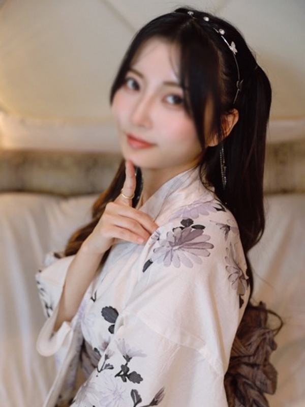 愛沢　ありす(18)