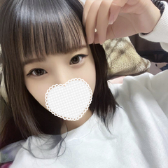 はじめまして  本日体験入店の綾鷹すすです！♡    よろし