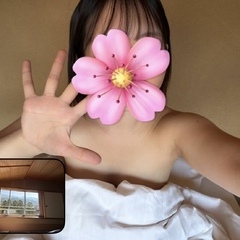 おはようございます☀️ 家族で旅行中のさくらです！ 朝日で目