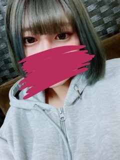 3日間ご主人様に会えてない。    明日もお店に行くのにまた