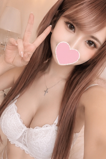 ららです♡ 見た目通り(?)ギャルです笑 ネイルもメイク
