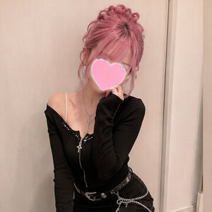加藤ららです♡  この前「ららって絶対LINEの返信遅そう」