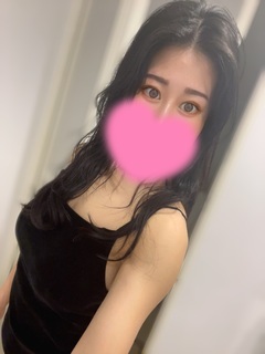 無事に出勤して受付開始しています☺️        今日暑い
