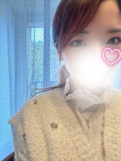 本日も12時から出勤しております。 不定期な出勤にも関