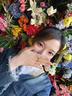 本日    今日も出勤しております♡    今週はあと 水曜