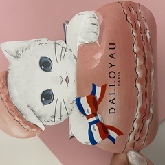 先日はとても可愛いお土産を頂きました♡    猫ちゃんのマカ