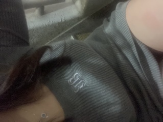 こんばんは、ご主人様。 今日は出勤日ではありませんが、