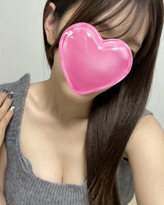 本日から体験入店の　工藤　あすか　です    業界はまったく