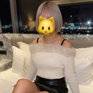 この前、ご主人様に景色の良いホテルへ御呼ばれ♡。  夜景を背