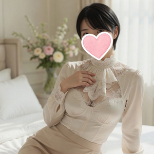 今日から、SM倶楽部のM女として体験入店を始めました。 私の