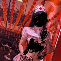おっぱい丸出しナース💕