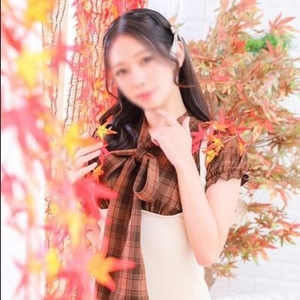 南　穂花