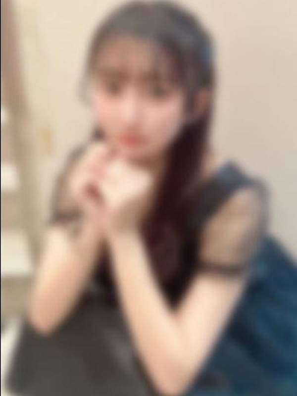 秋元　るん(20)