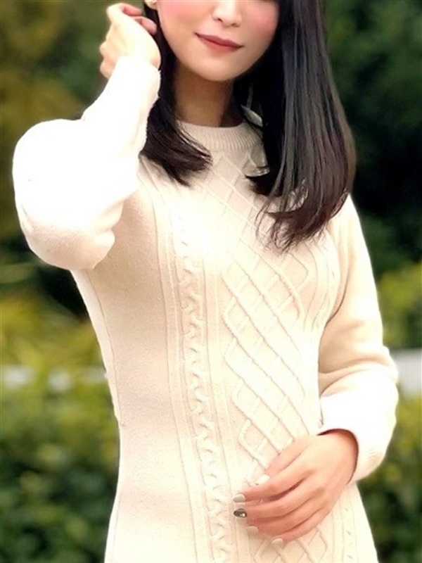 流川あずさ(28)