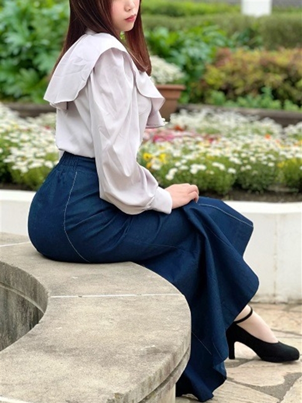 永野せな(27)