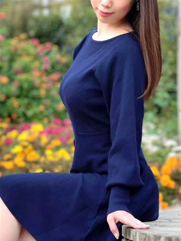 木下まりえ(25)