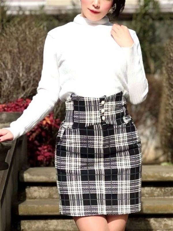 三沢まゆ(29)