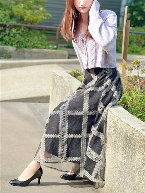 夏目せりな(29)