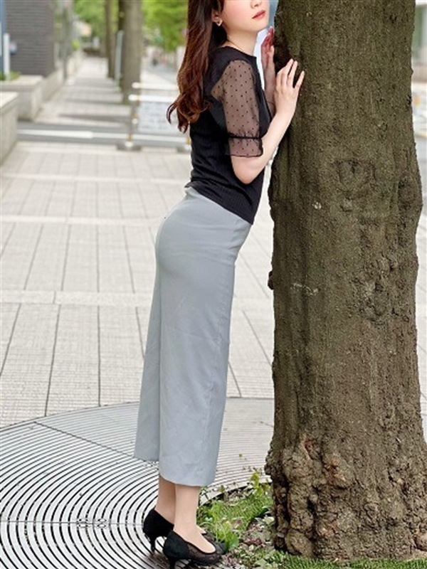宮田つき(34)
