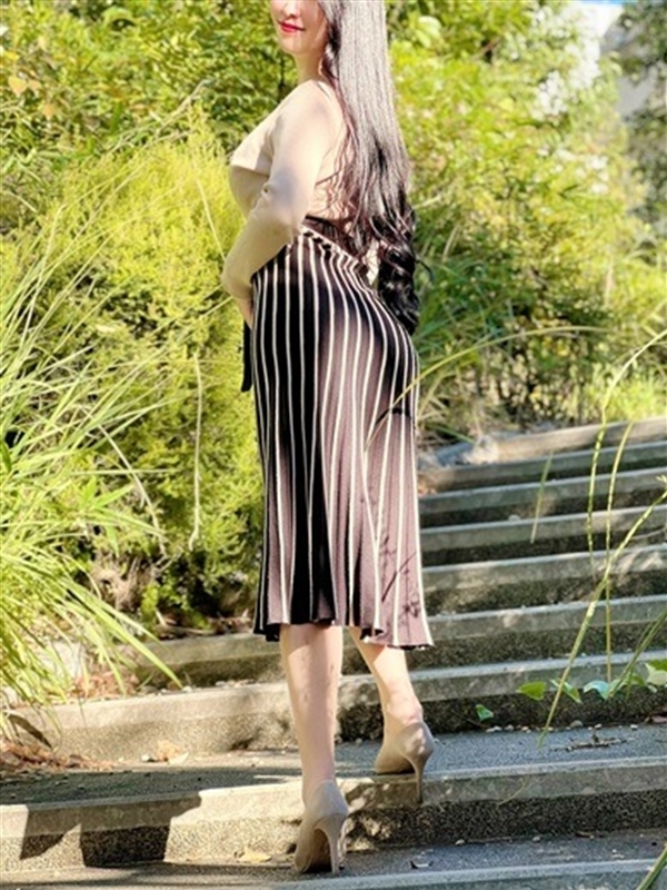 赤川あゆな(35)