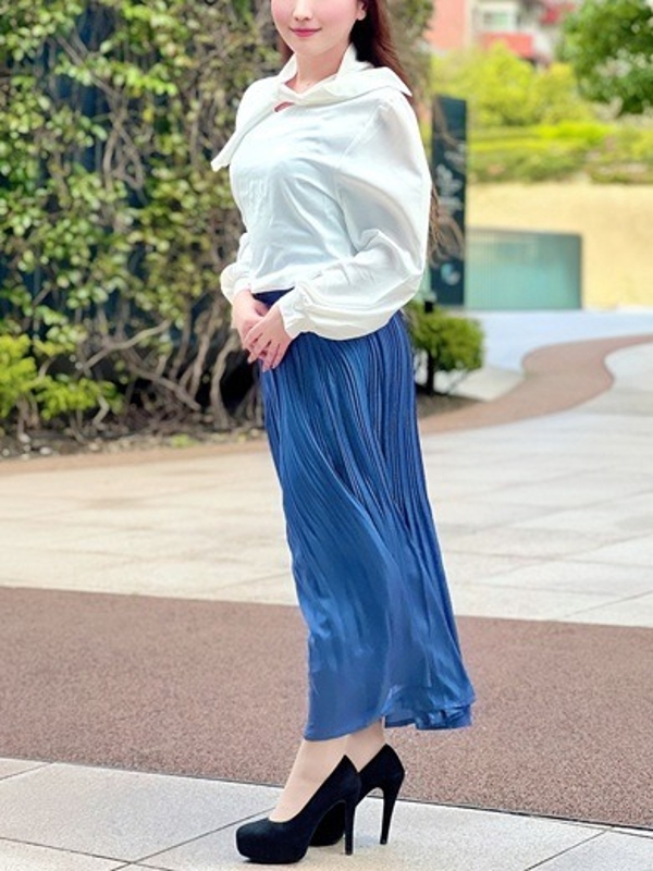 峰岸ゆり(36)