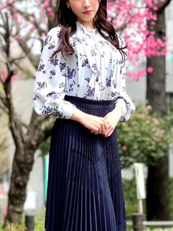 月野すみれ(28)