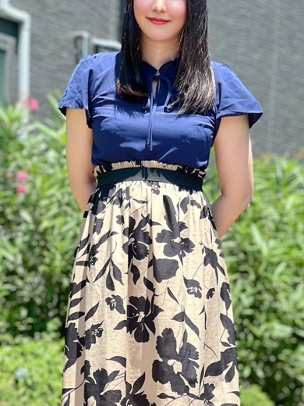 小島ちほ(38)