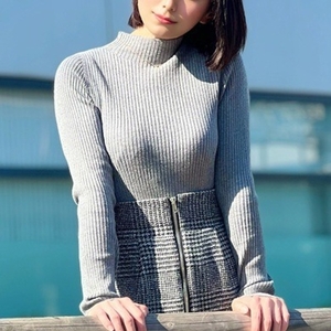 佐山いずみ