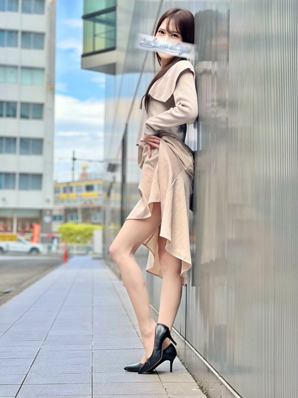 遠藤かれん(35)