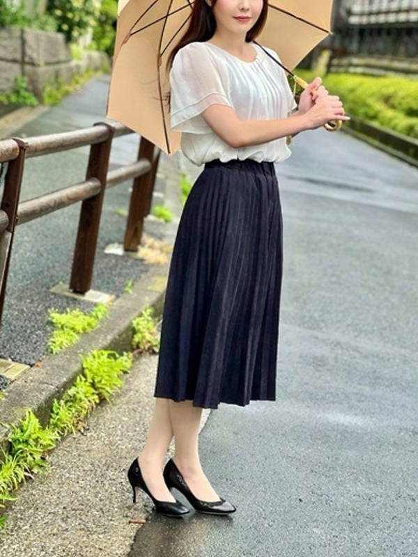 内田ひまり(32)