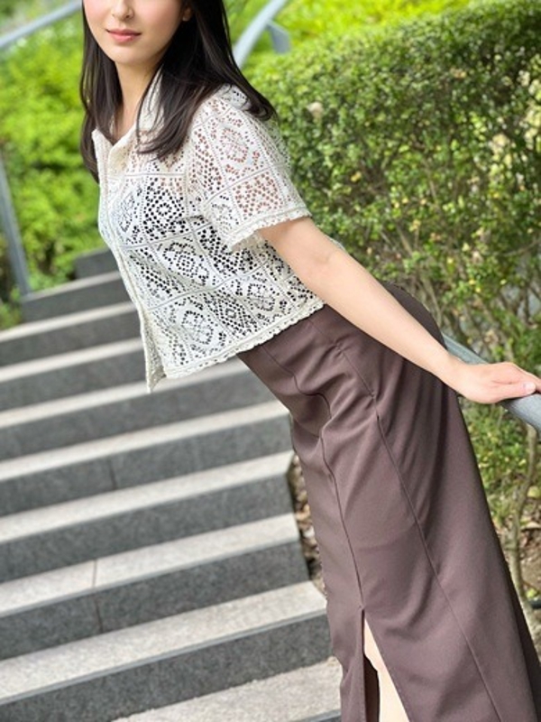 成田かなみ(34)