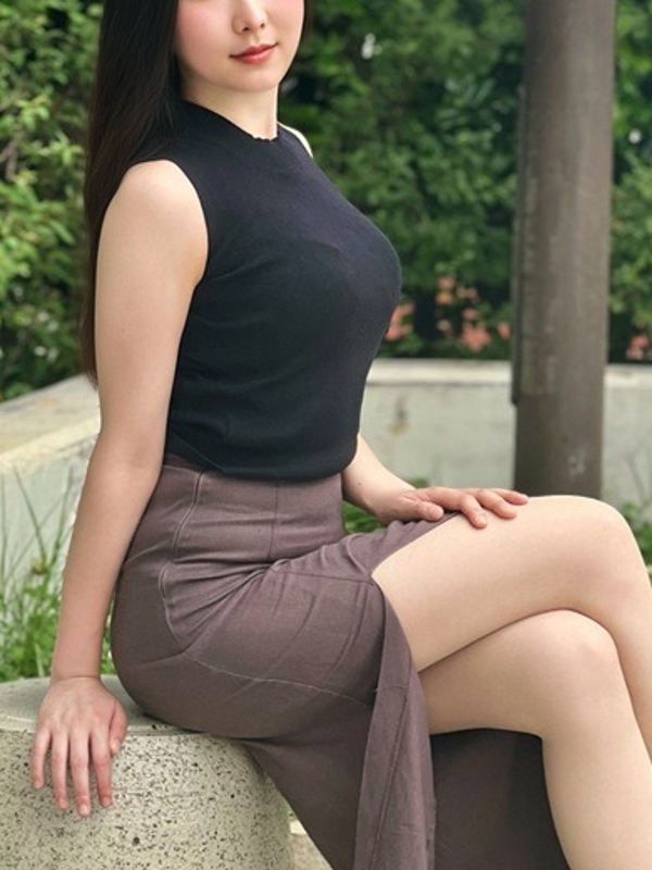 桐島みこと(32)
