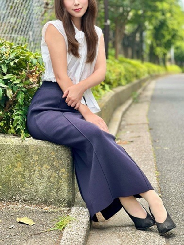 安藤みな(33)