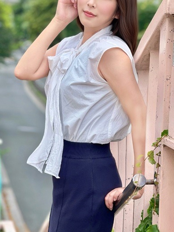 安藤みな(33)