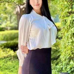 鈴原ひかる