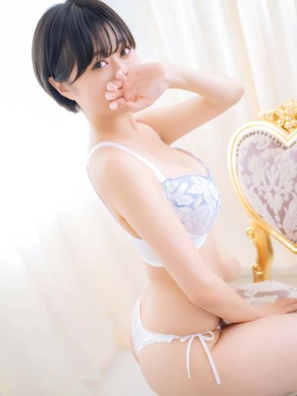 あい(28)