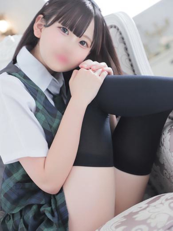 りな(18)