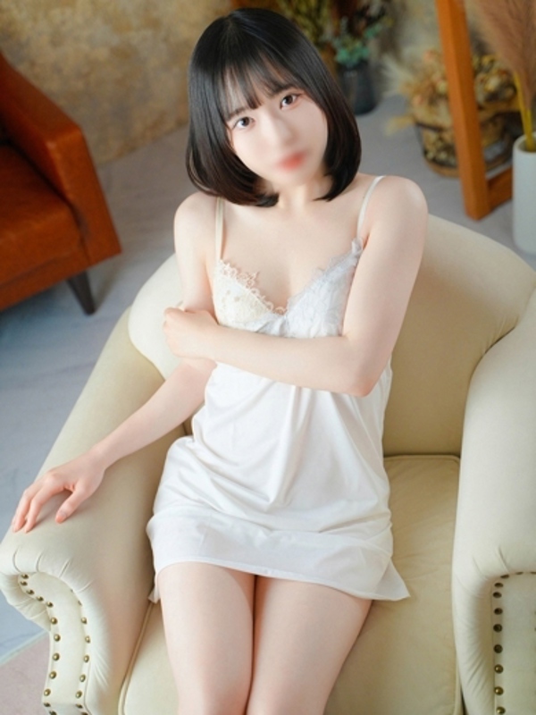 もえ(24)