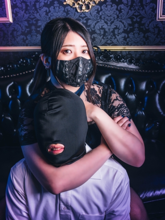 宵暁（よあけ）女王様